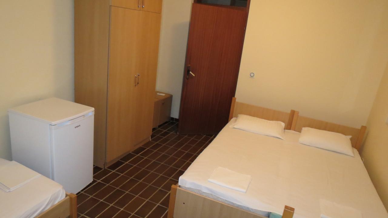 Guesthouse Obala Sutomore Esterno foto