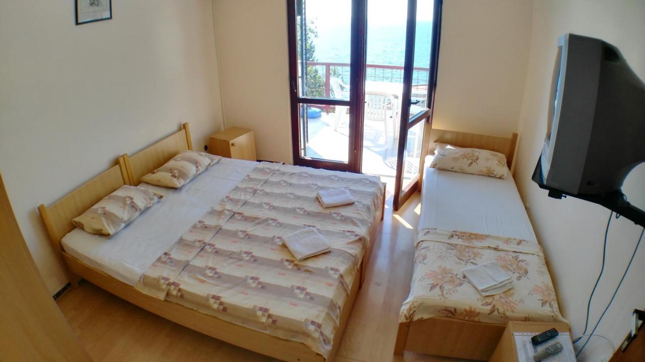 Guesthouse Obala Sutomore Esterno foto